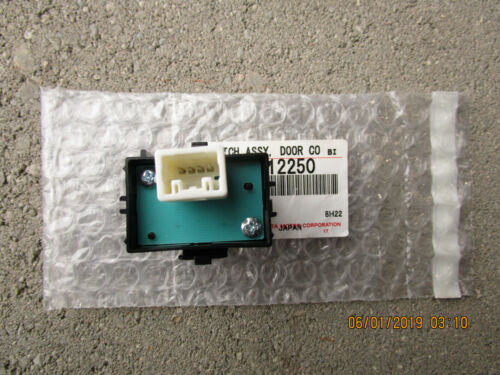 11 - 16 SCION TC PASSENGER RIGHT SIDE DOOR LOCK UNLOCK CONTROL SWITCH OEM NEW - Picture 4 of 4