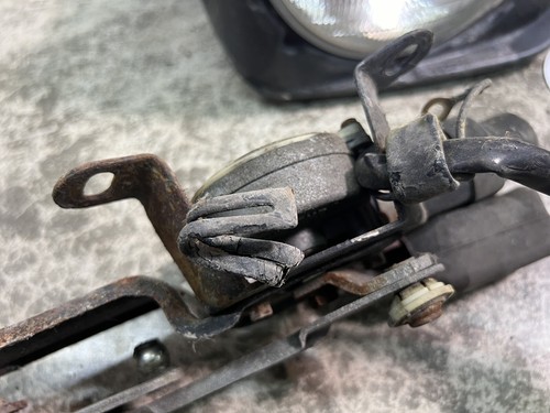 1981-1983 Mazda RX7 Driver Left Front Headlight Motor Assembly Bracket & Linkage - Picture 12 of 22