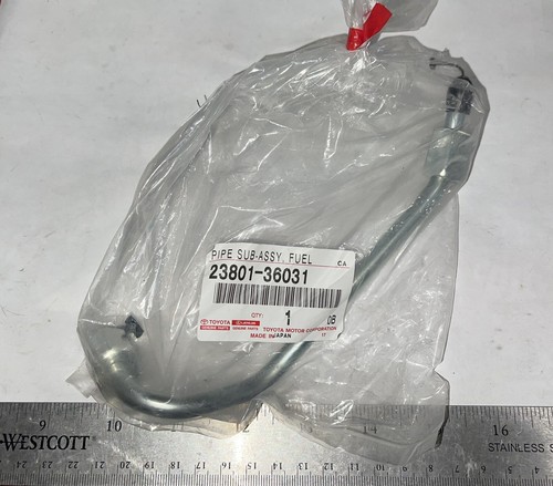 Lexus IS200T 2016 OE 23801 36031 tubo de combustible *XLVII-90* - Imagen 2 de 3