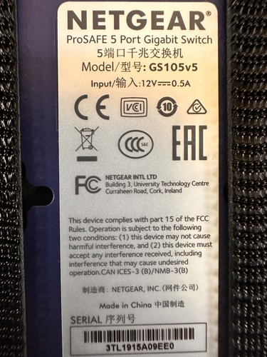 Netgear GS105 V5 5 Port External Gigabit Desktop Switch w/Power Supply - Imagen 3 de 7