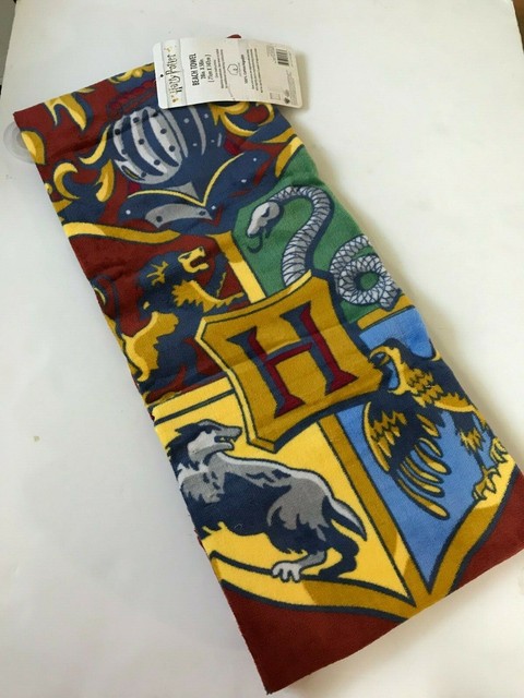 New WARNER BROS Harry Potter Crest Cotton Red Beach Pool Towel 28 X 58 Inches