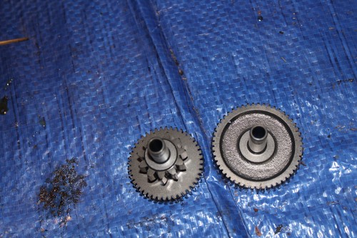 1984 Honda Shadow 700 VT700C ENGINE MOTOR IDLER IDLING GEAR STARTER - Picture 4 of 4
