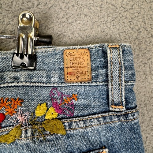 Guess Jeans Women 34x33* Blue Embroidered Floral Distressed Flared Hippy Y2K - Picture 7 of 15