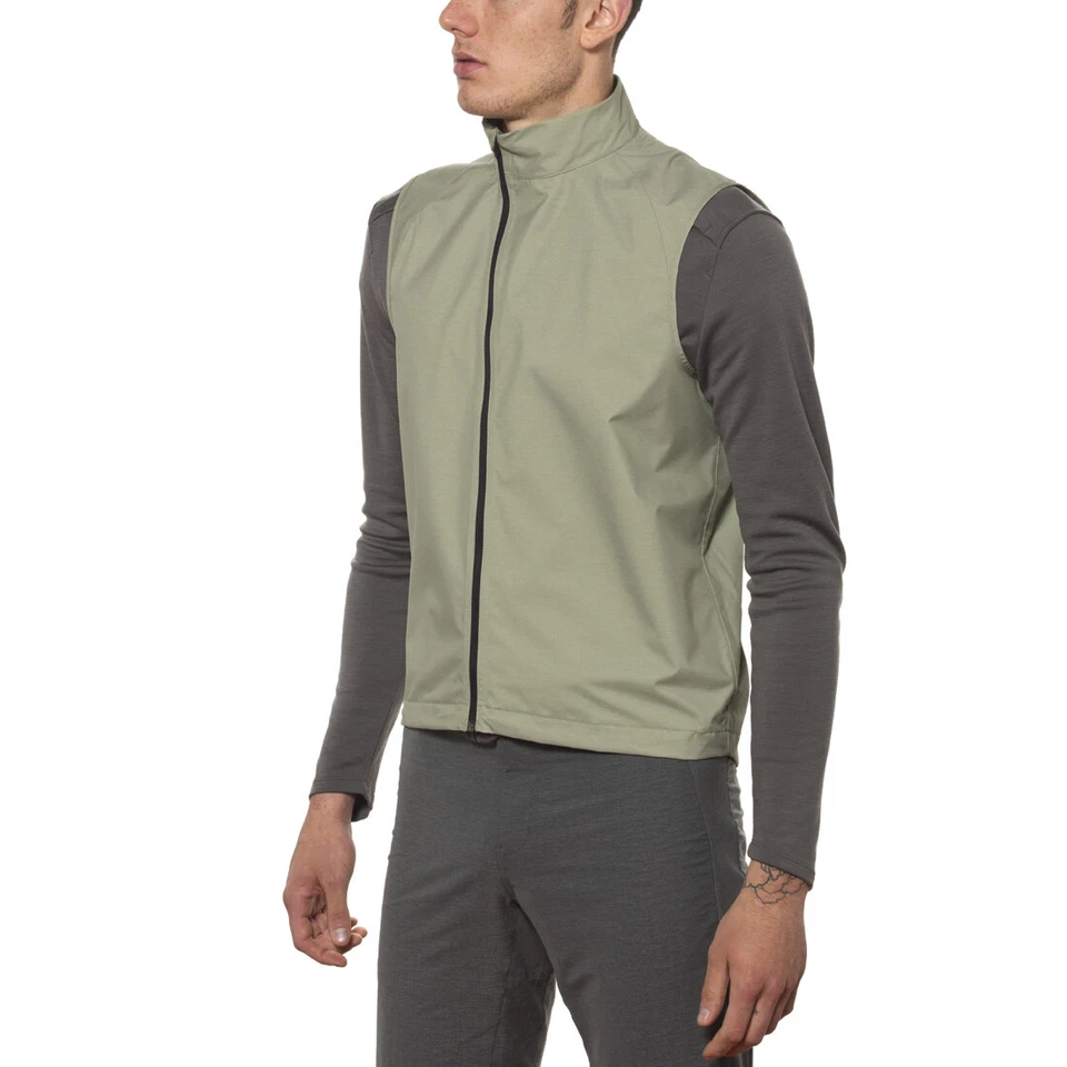 GIRO Wind PERTEX Rain WATERPROOF Vented CYCLING Bike VEST Jacket MEN size MEDIUM - Image 4 of 4