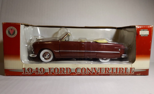 NEW! Crown Premiums, 1949 Ford Convertible, 1:24 Scale Diecast - Picture 3 of 12