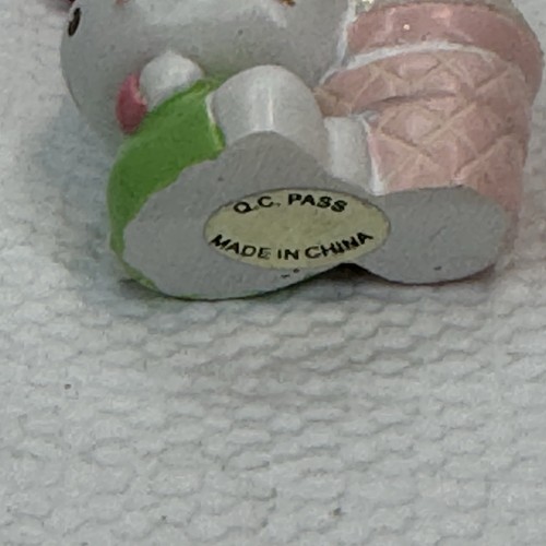 Hello Kitty Ice Cream Cone Ornament 2005 Sanrio 1" T - Picture 5 of 5