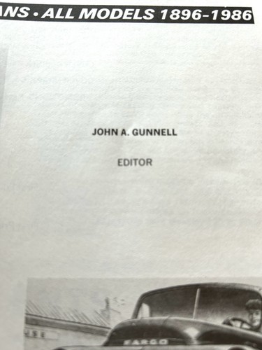 Standard Catalog Of American Light Duty Trucks. All Models 1896-1986. By Gunnell - Picture 5 of 15