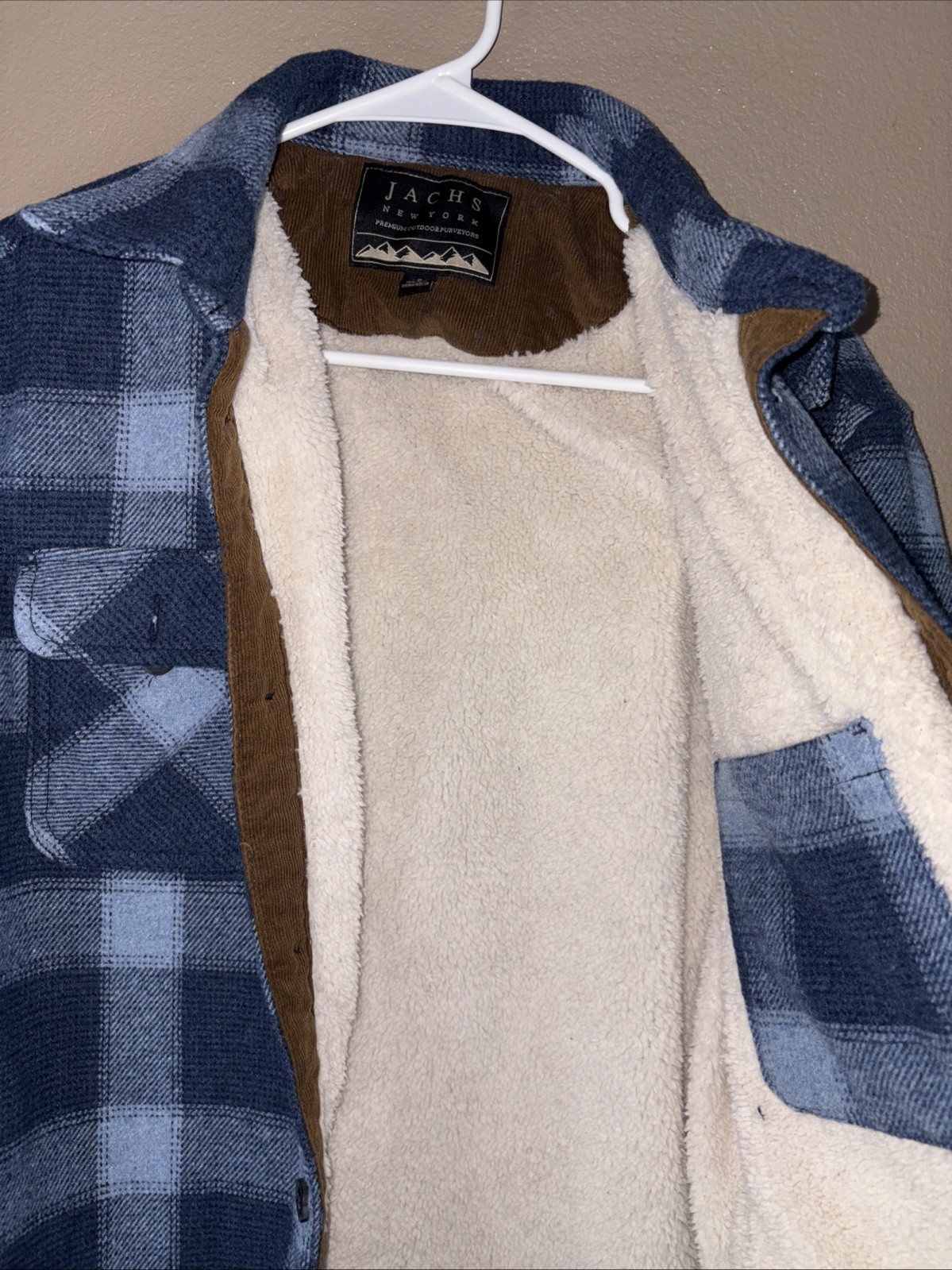 Picture 2 of 4