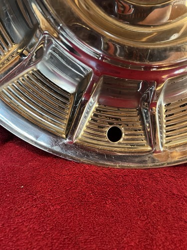 Vintage 1957 Cadillac Eldorado Sombrero 15 Inch Hubcap - Bild 9 von 10
