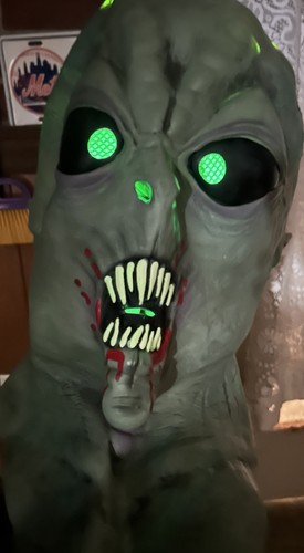Glowing Alien Mask Halloween Costume Light Up Eyes Teeth Big Brain Space Monster - Picture 3 of 24