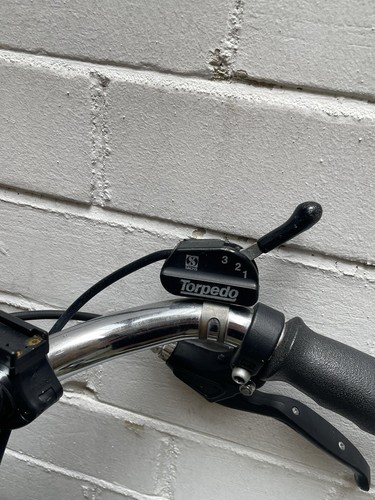 Gazelle Women's Step-Through Dutch Bike White With Basket - Picture 6 of 10