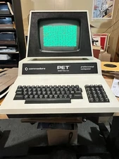 Vintage Commodore PET 2001-32N Computer, POWERS ON & Beautiful Case,  BEST OFFER
