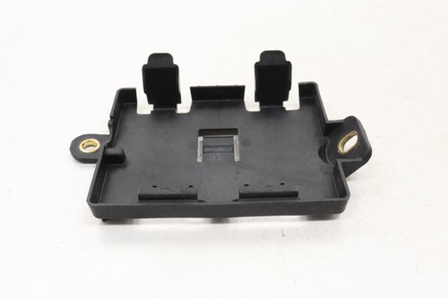 Soporte de unidad de control de transmisión automática Cadillac Xt6 2020-2025 84451053 - Imagen 3 de 10