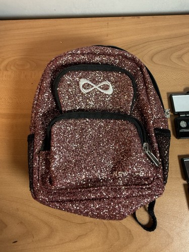 American Girl Joss Nfinity Cheer Rucksack und Schminkpaletten - Bild 2 von 14