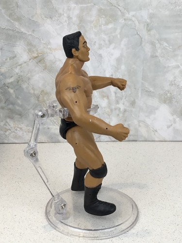 1996 Jakks WWF The Rock Actionfigur WWE Wrestler Black Gear Classic Toy WWE - Bild 4 von 8