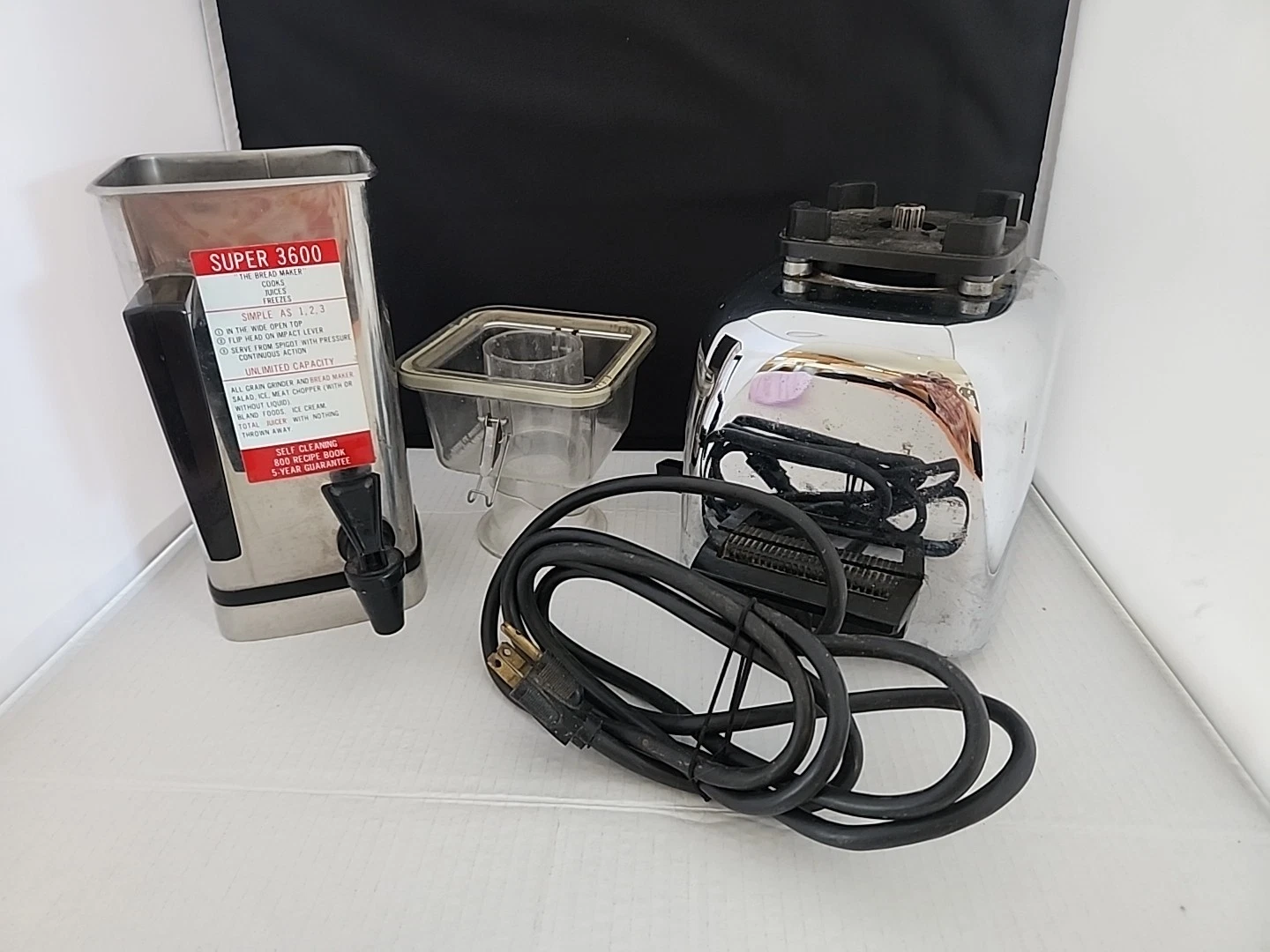 Vintage Vita Mix 3600 Blender with Action Dome & Spigot, Tested Works