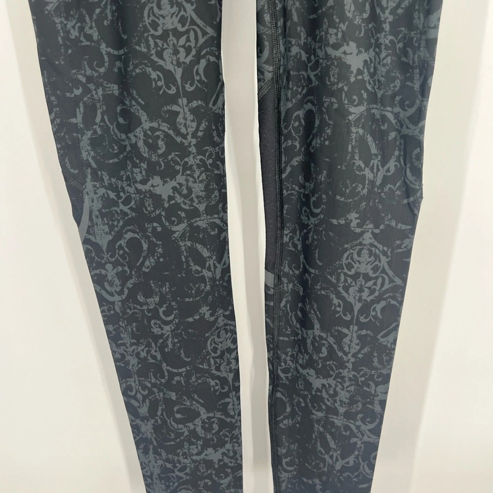sweaty-betty high rise printed leggings