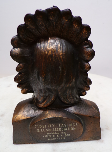 Banco de ahorros y préstamos Fidelity metal cabeza india busto Valley City Dakota del Norte - Imagen 2 de 7