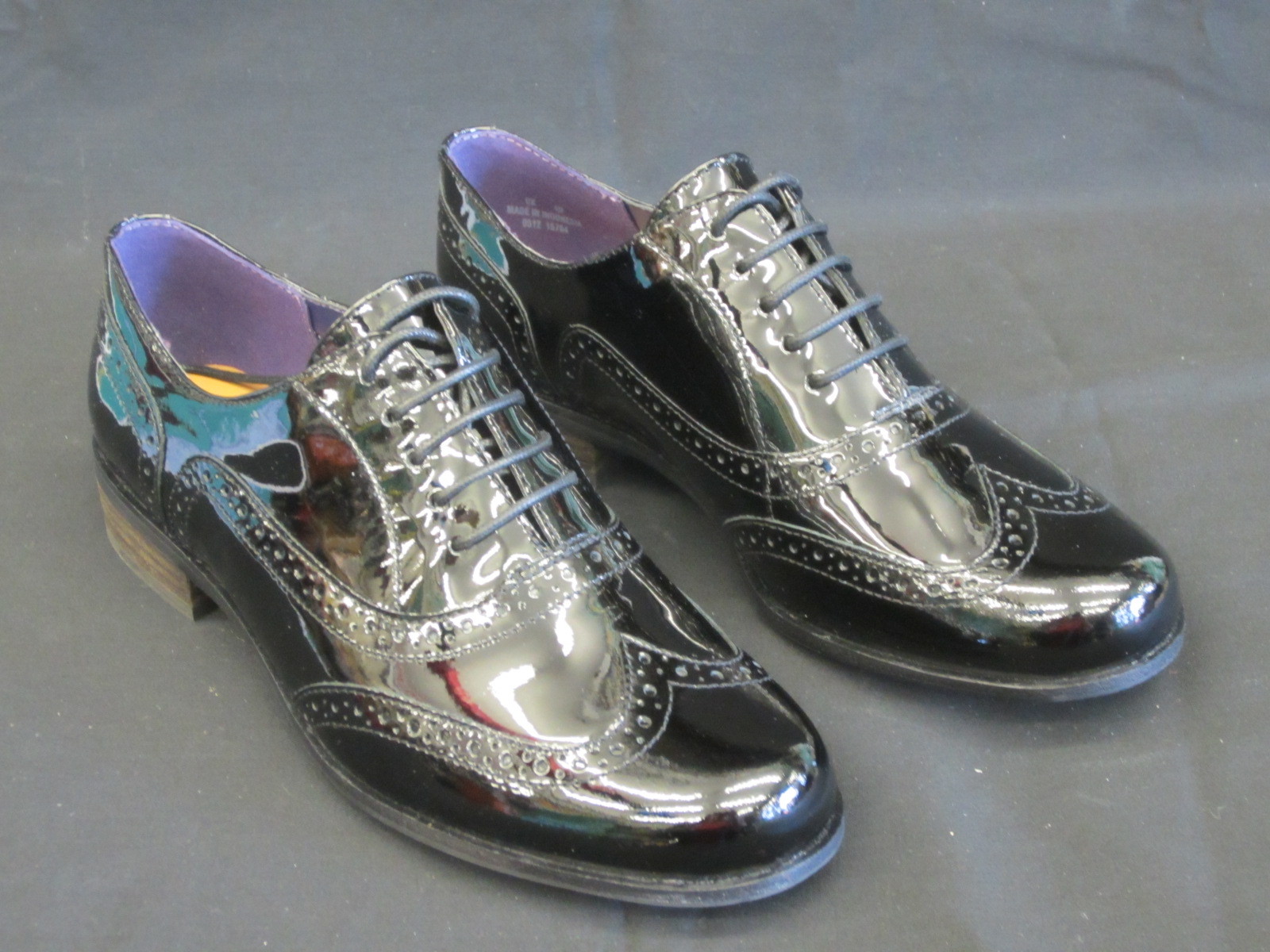SALE CLARKS LADIES PATENT UPPER BROGUE'HAMBLE OAK' BLACK SALE CLARKS LADIES PATENT BLACK UPPER BROGUE'HAMBLE OAK' BLACK PATENT d45c1f