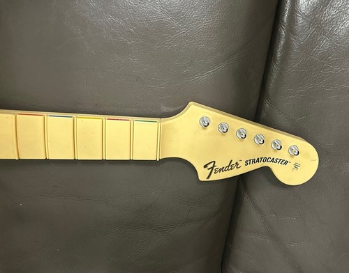 Harmonix Wireless 19091 RockBand Fender Stratocaster Guitar Controller No Dongle - Picture 2 of 4