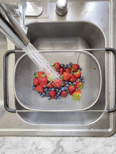 Over The Sink Colander Strainer Basket Stainless Steel For Kitchen Sink With Rub - Picture 8 of 9