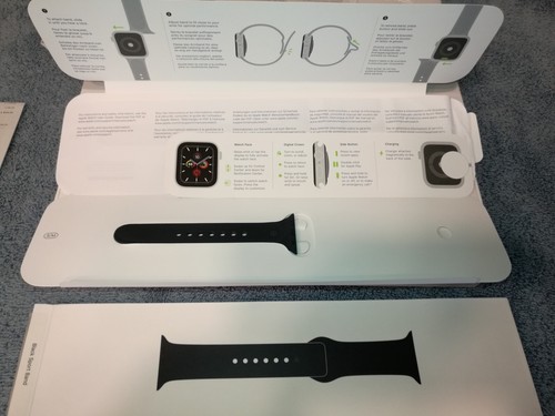 Apple Watch Series 5 40mm GPS Gold case Aluminum Black Band with Apple open Box - Zdjęcie 15 z 17