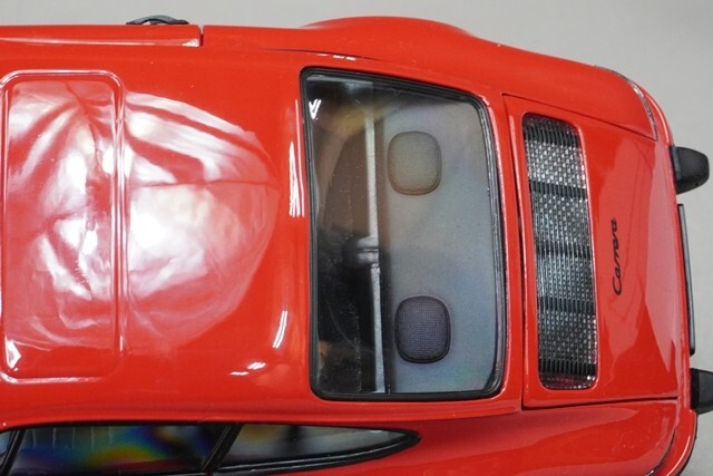 1:18 MINICHAMPS 100063021 Porsche 911 Carrera Coupe 1983 Red 1:18 MINICHAMPS 100063021 Porsche 911 Carrera Coupe 1983 Red