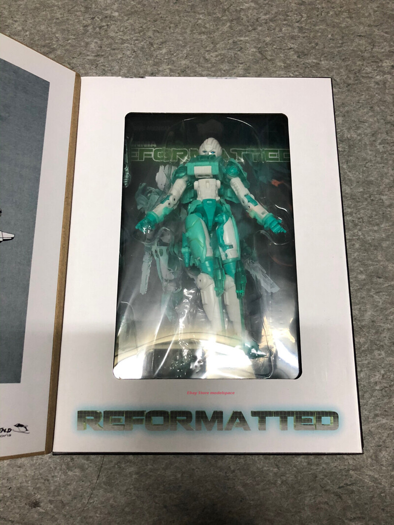 MMC Reformatted R-08Z Zinnia Azalea MISB Action Figure