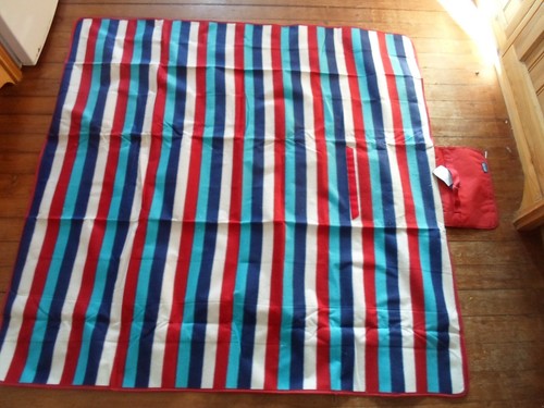 Manta de alfombra de picnic Polar Gear elección de color 135 x 135 cm * IMPERFECTA* - Imagen 3 de 19