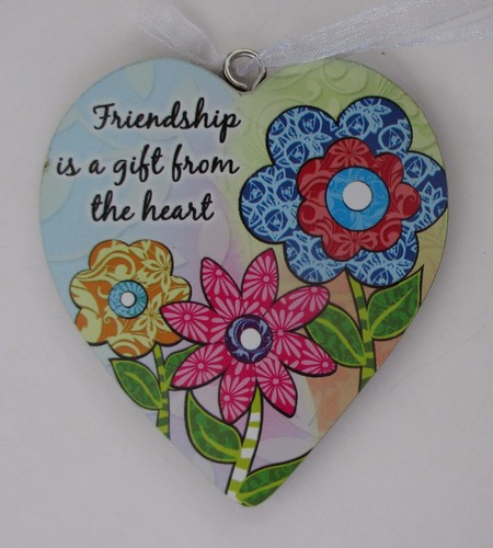 EE4 Friendship is a gift from the heart simple LOVE HEART ORNAMENT ganz