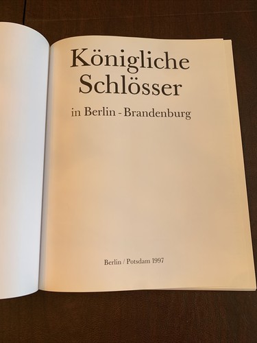 Konigliche Schlosser in Berlin Brandenburg hardback new French German English - Picture 2 of 8