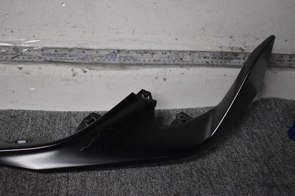 BMW 325I PARACHOQUES MOLDURA FÁBRICA OEM Foto 3 de 4