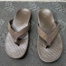 Vionic Womens Brown Orthotic Flip Flops Size 9