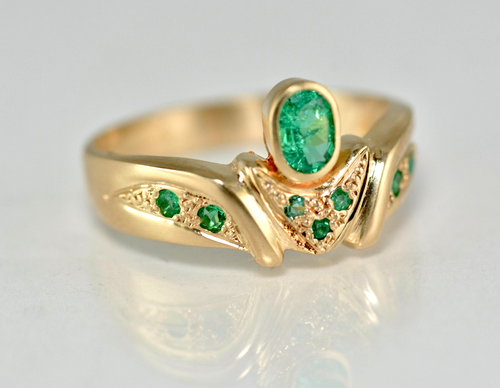 .49 ctw Oval Emerald & Round Cluster Statement Ring 18k Yellow Gold Lot 9 - Picture 2 of 8