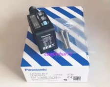 New Panasonic LX-101-P-Z ULX101PZ Photoelectric Sensor In Box
