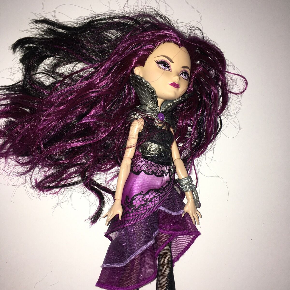 Ever After High Signature Raven Queen 