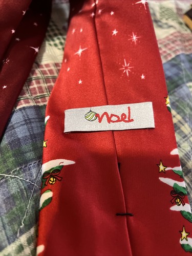Noel men’s necktie Penguins presents Christmas tree holidays 57” X 3.5” Novelty - Picture 5 of 5