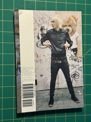 Street - The Nylon Book of Global Style - Picture 3 of 5