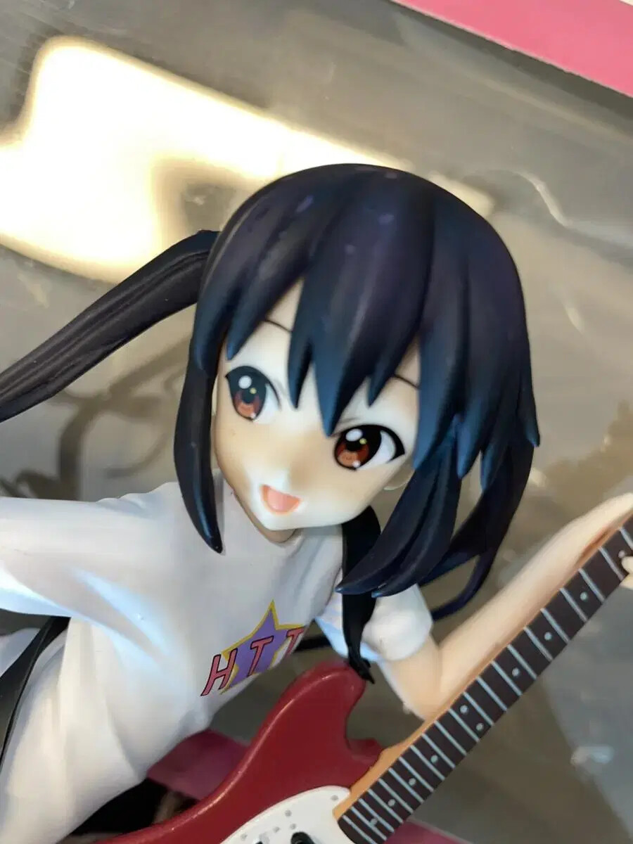 Azusa•*¨*•.¸♬︎ K-ON Azusa Guitar Figure Hair Is Broken One Strand | eBay