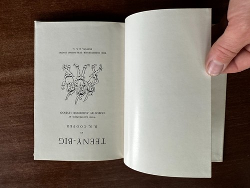 Teeny-Big; R.K. Cooper; 1953; Christopher Publ. House; HC DJ Very Good - Picture 5 of 13