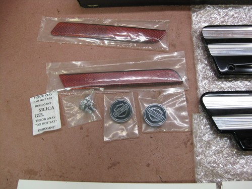 Genuine NEW Harley Davidson 93-13 Touring Model OEM Saddlebag Billet Latch Kit - Picture 3 of 8