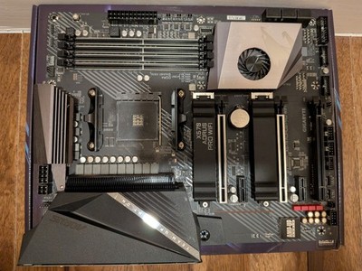 GIGABYTE X570 AORUS PRO WIFI AMD AM4 DDR4 ATX Motherboard