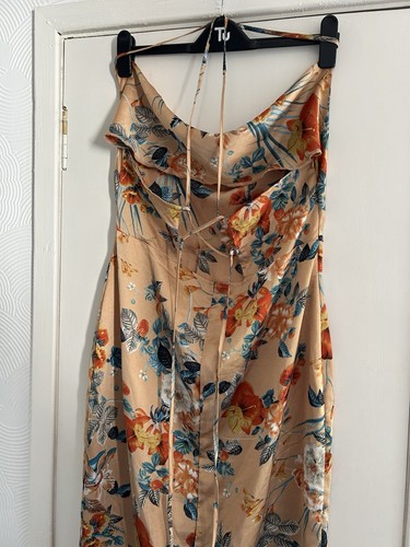 Ladies Boohoo Lace Up Back Dress Peach Floral Size 16 - Picture 5 of 7