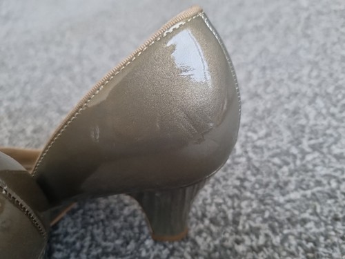 Clarks Coconut Ice Court Shoes 5.5 Vgc - Picture 7 of 10
