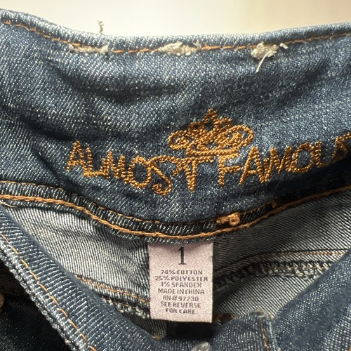 Almost Famous Denim Jeans Skinny Women’s Size 1 Blue Distressed Raw Hem - Picture 8 of 8