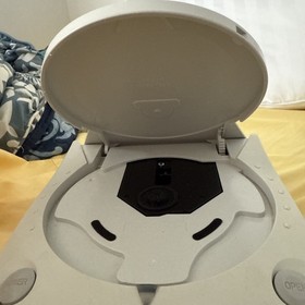 Sega Dreamcast HKT-3020 White Console w/ Controller