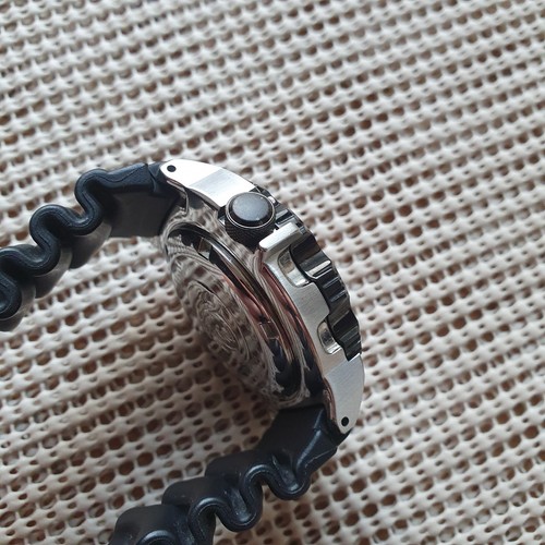 Seiko SRP315 Monster Black Orange Automatic Diver’s 200m watch .0203 - Picture 5 of 8