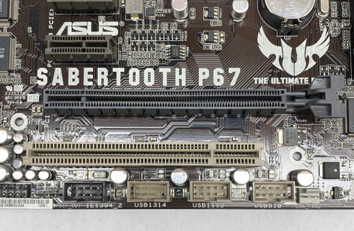 Asus SABERTOOTH P67 REV. 1.02 Socket 1155 DDR3 Motherboard and Back Plate - Picture 2 of 4