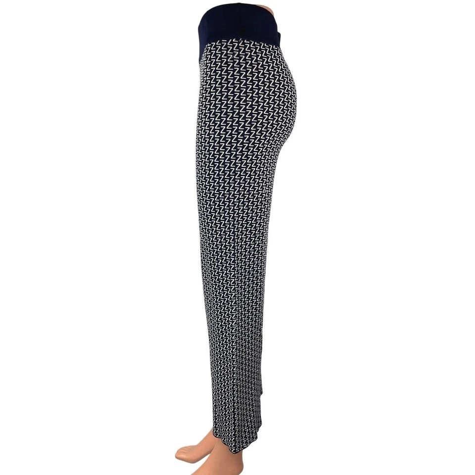 Suéter Zara feminino de malha preto branco estampa em ziguezague cintura alta calça casual tamanho M - Imagem 2 de 4