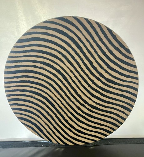Tabletops Lifestyles Zebra Tanzania Plate 11-1/2” Diameter - Picture 5 of 7